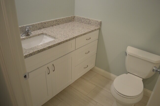 Foto del edificio - 2068 Java Plum Ave