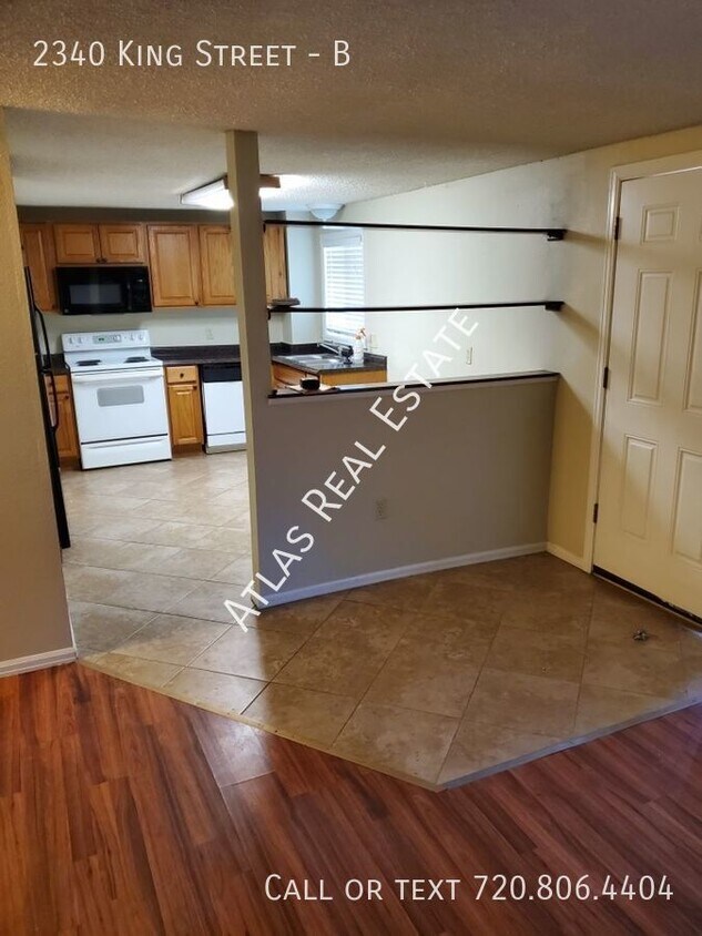 Foto principal - **Coming Soon*** SPACIOUS TWO BEDROOM APAR...