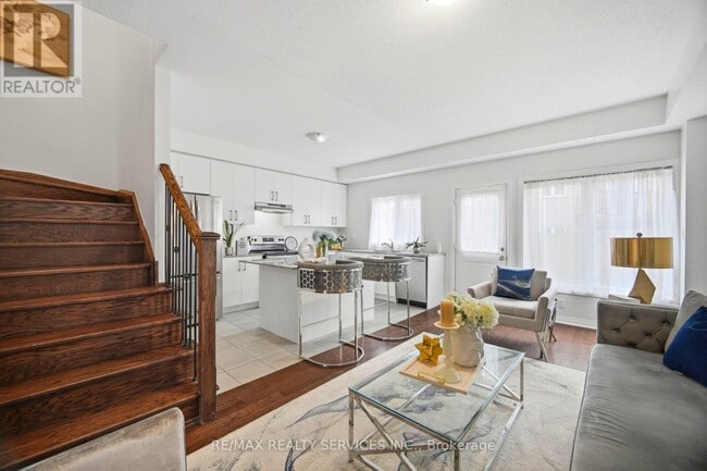 Building Photo - 6 Landsborough St