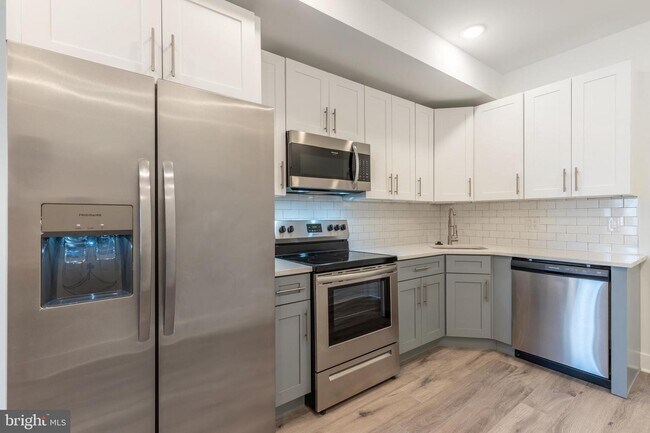 Foto del edificio - 1423 N 8th St
