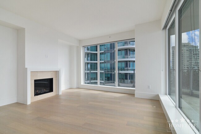 Building Photo - Stunning Ocean View 2-Bedroom 3 bathroom Home at Foster Martin