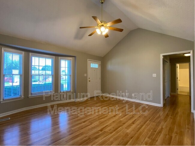Building Photo - 3222 S Senseney Cir