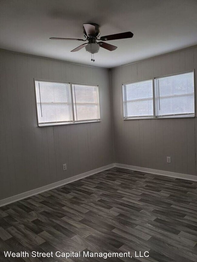 Building Photo - 3 br, 1 bath House - 820 S 6th St WSCM