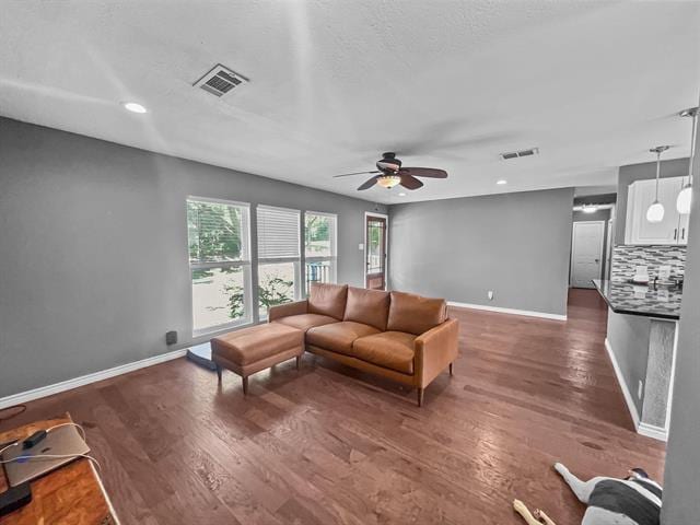 Foto del edificio - 511 N 1st St