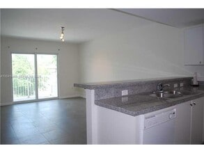 Building Photo - 2740 SW 28th Terrace