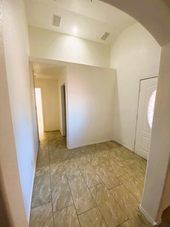 Foto del edificio - 1422 Andrea Ave