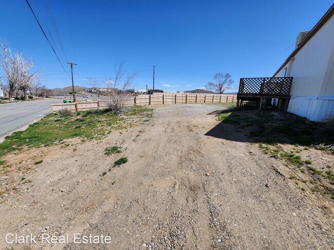 Foto del edificio - 2 br, 2 bath House - 380 Medgar Avenue