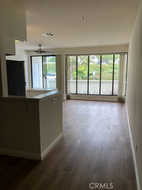 Building Photo - 210 Lille Ln