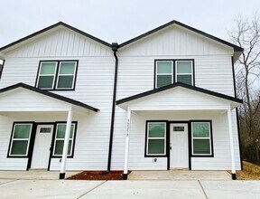 Building Photo - 5225 E Houston Rd