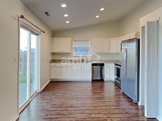 Foto del edificio - 826 Fieldstone Drive