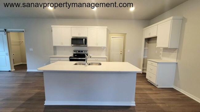 Building Photo - Sophisticated Dream Home-A Must See 3 Bedr...