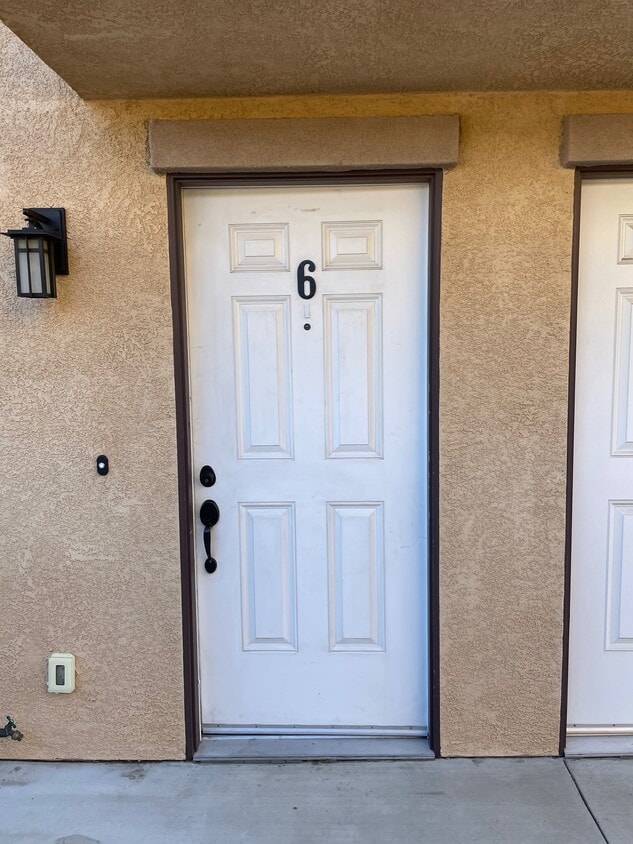 14441 Foothill Blvd, Sylmar, CA 91342 Townhome Rentals in Sylmar CA