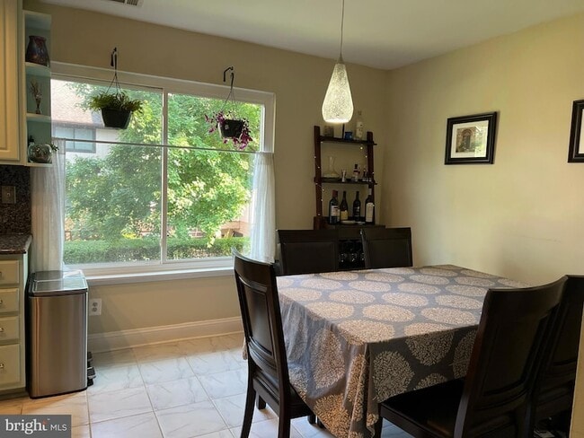Foto del edificio - 1750 Westwind Way