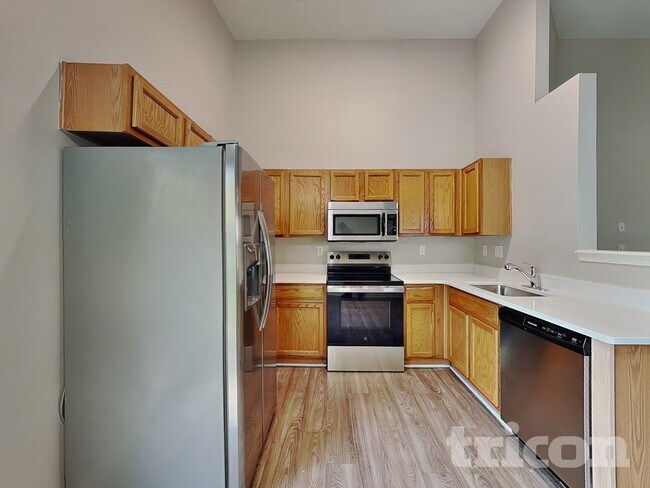 Foto del edificio - 8422 Wallace Glen Dr