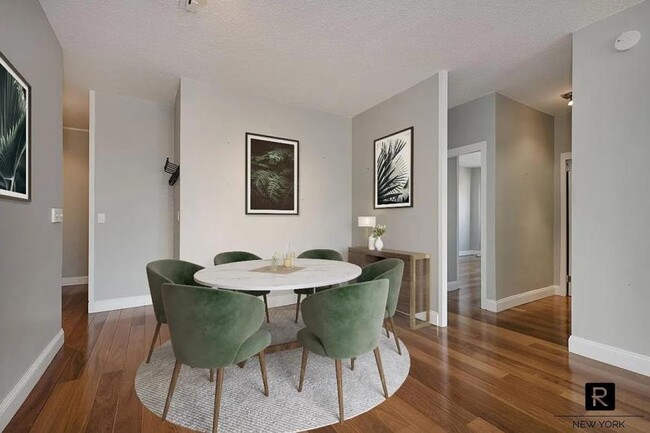 Building Photo - 3 bedroom in NEW YORK NY 10003