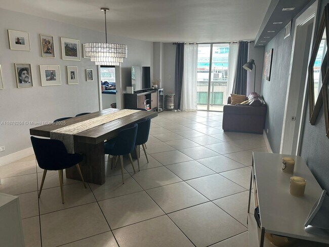 Foto del edificio - 6039 Collins Ave
