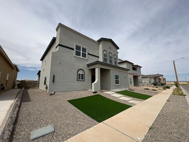 Foto del edificio - FAR EASTSIDE HOME FOR RENT