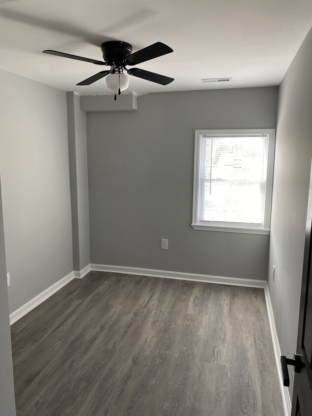 Photo - 3009 Federal St-C Available $650