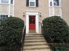 Building Photo - 808 S Arlington Mill Dr