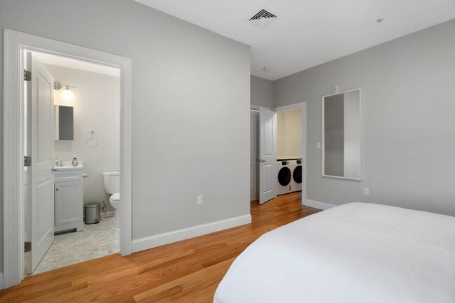 Foto del edificio - 211 Princeton St