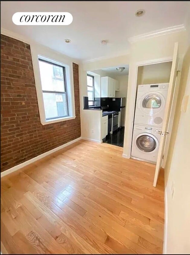 Foto principal - 237 Henry St