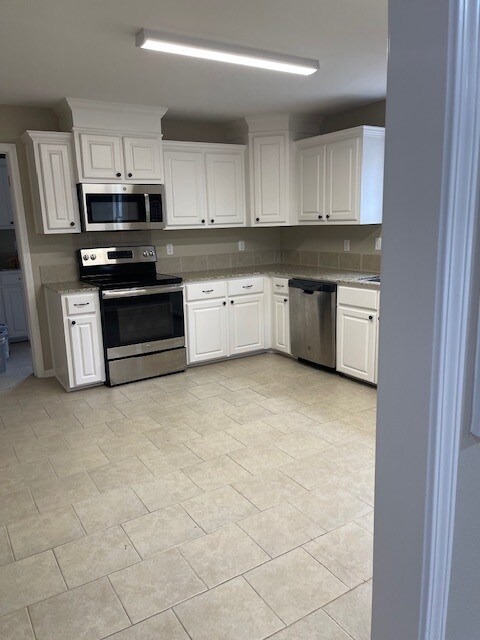 Foto del edificio - 21477 Scivicque Rd