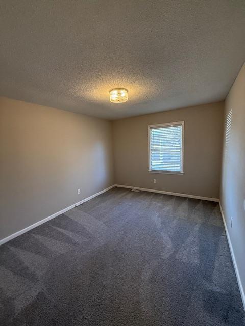 Building Photo - 9140 Hillsville Rd