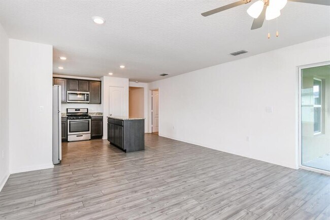 Foto del edificio - 509 Kensington View Dr