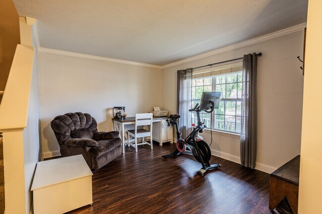 Building Photo - 15161 Tiki Trail