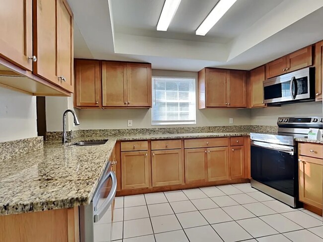 Building Photo - 109 Valley Cir