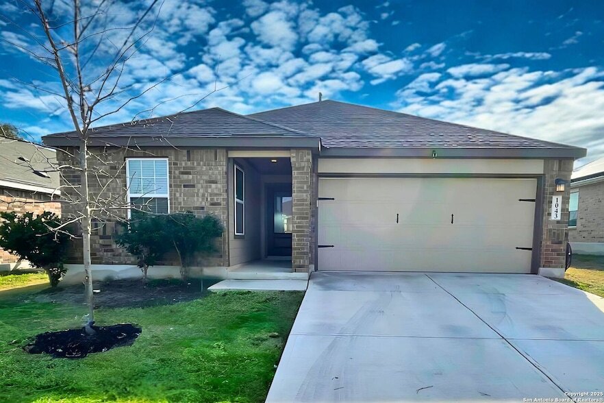 Foto principal - 1043 Raceland Rd