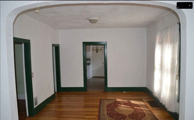 Foto del edificio - 1012 Cedar St