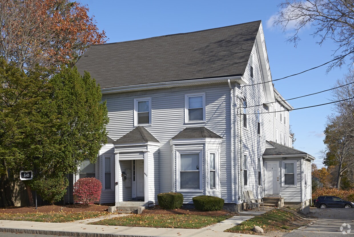 Building Photo - 640 Washington St