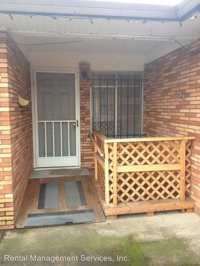 Building Photo - 2203 NE 81st Ave