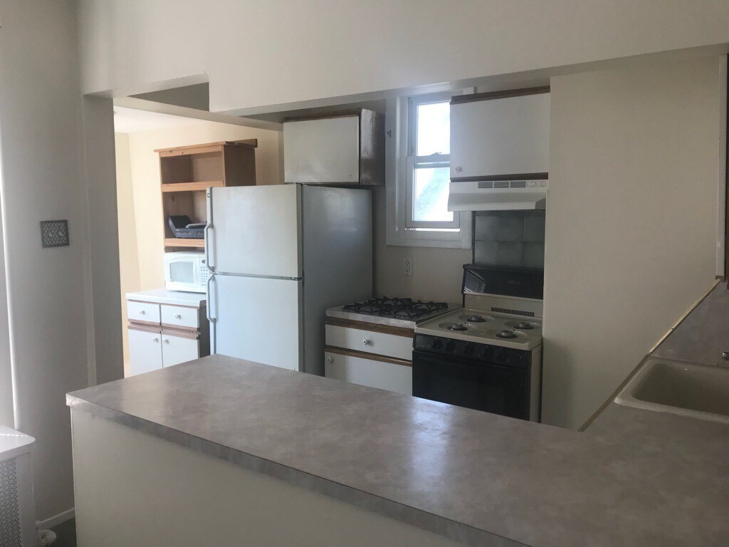 Primary Photo - 1828 65th St