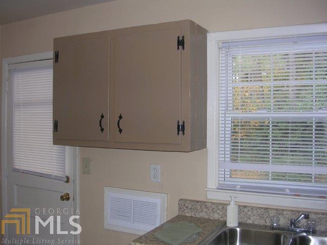 Foto del edificio - 2765 Drew Valley Rd NE