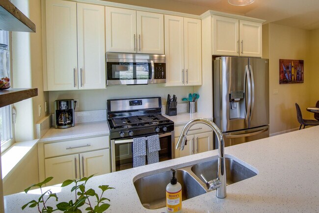 Foto del edificio - 240 County Road 105-SI ID1579314P
