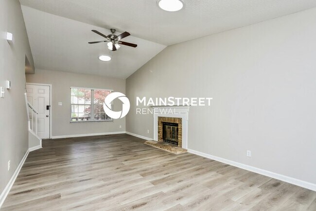 Building Photo - 3 Bedroom Pet-Friendly Home in Ballwin, MO with Main Street Renewal