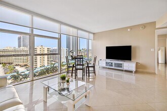 Building Photo - 1830 S Ocean Dr