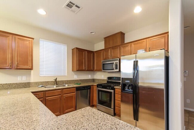 Building Photo - 8344 S Pioneer Way