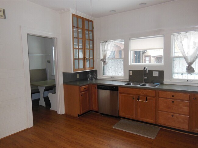 Building Photo - 369 Westminster Rd