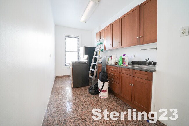 Foto del edificio - 3613 30th Ave