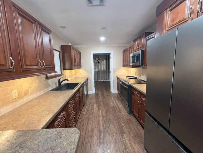 Building Photo - Shelmar Drive