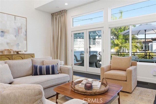 Foto del edificio - 720 Manhattan Beach Blvd