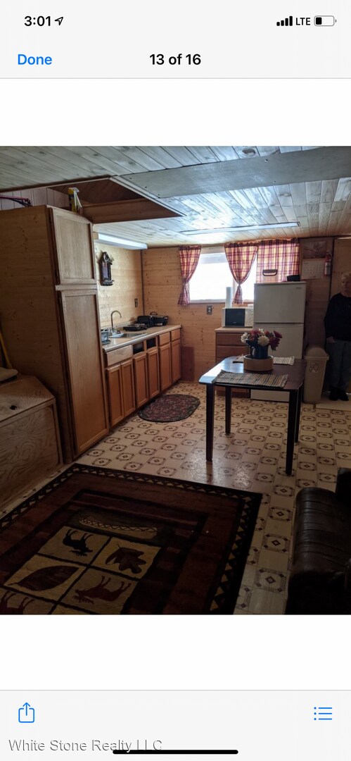 Building Photo - Studio, 1 bath House - 706 N 1st Deer Have...