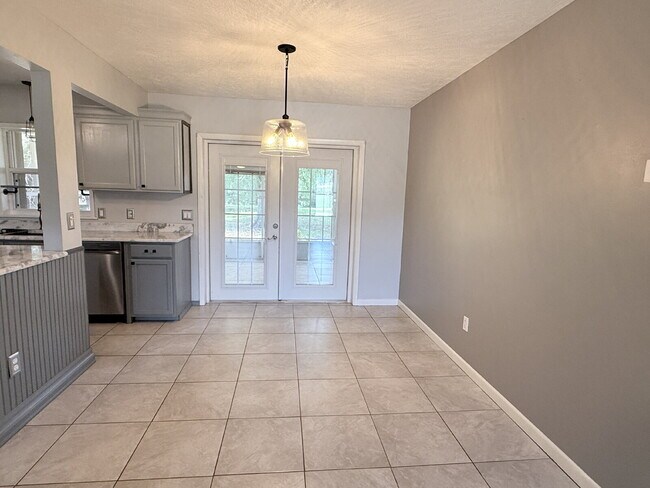 Foto del edificio - 8209 Pine Glen Rd