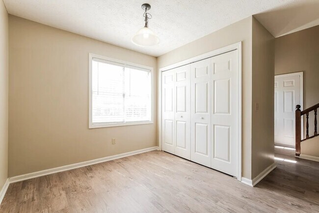 Foto del edificio - 4418 Dryden Ave