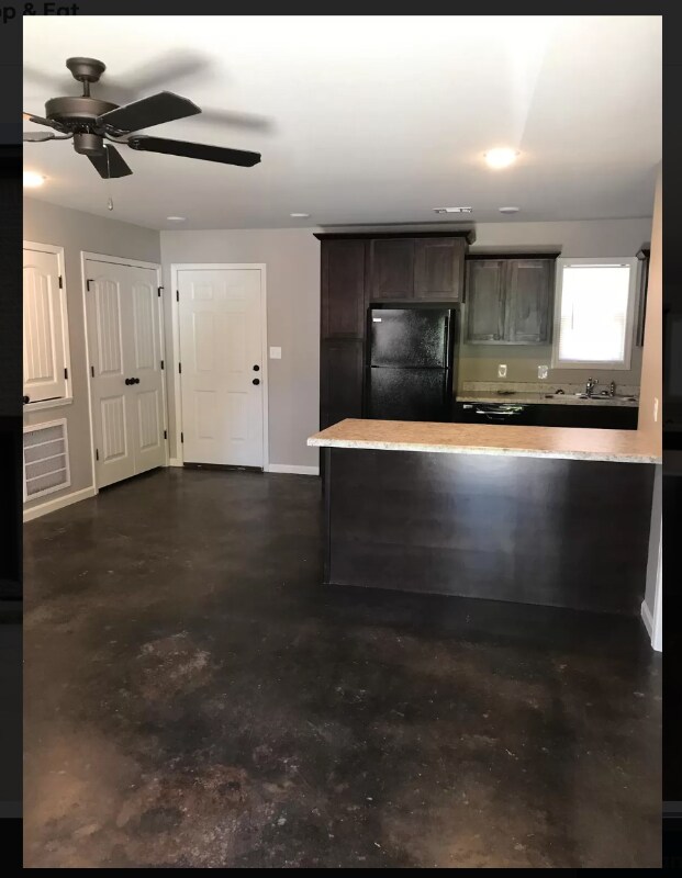 Foto del edificio - 1311 W Monroe Ave