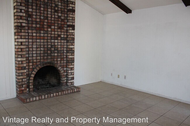 Foto del edificio - 2 br, 1 bath House - 6404 Grigsby Place