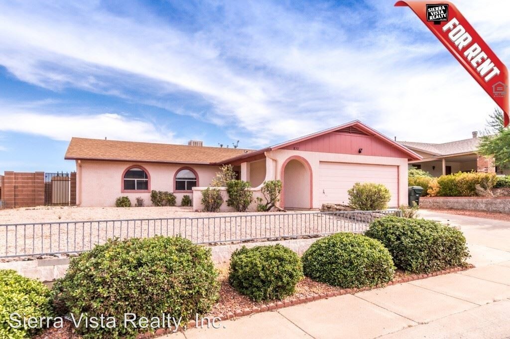 Primary Photo - 3 br, 2 bath House - 830 N Buckhorn Dr